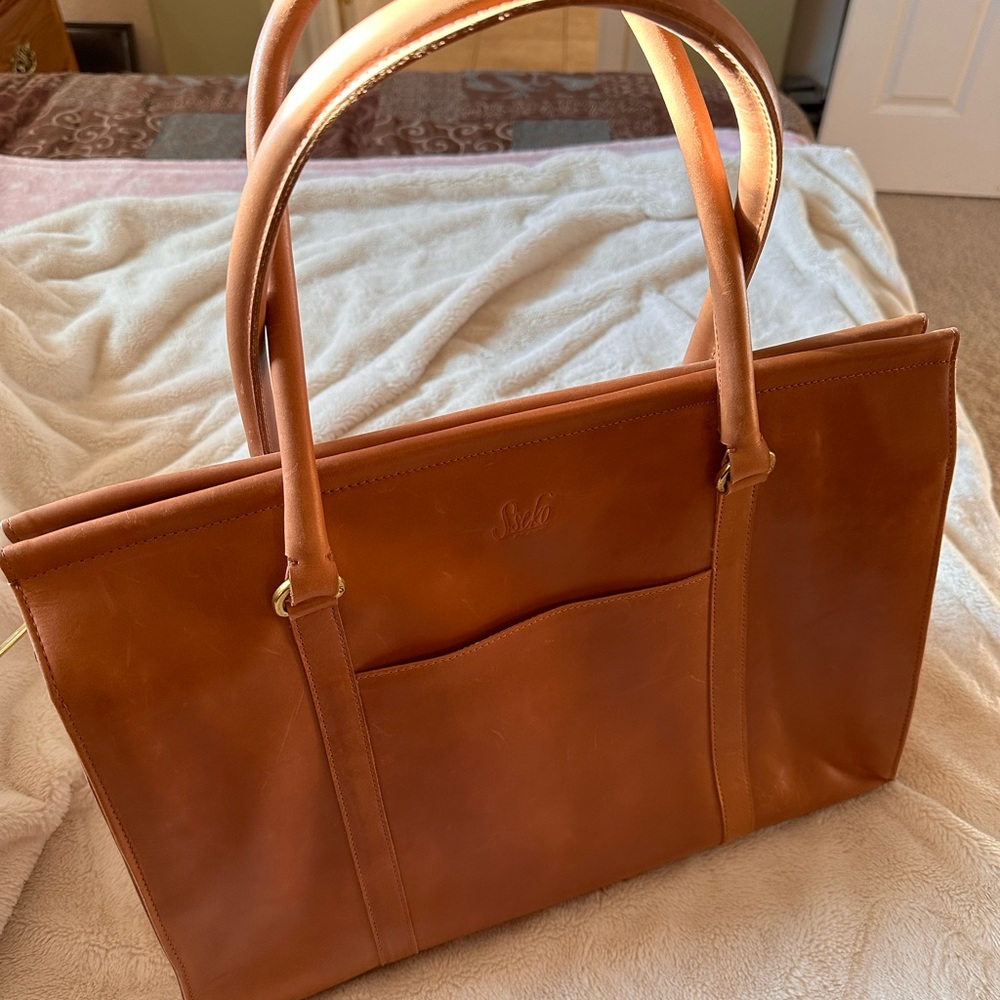 Gorgeous Barely Used Sseko Classic Laptop Satchel